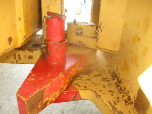 รถบด 10 ตัน สั่นสะเทือน CAT CS563C # 4LN00572  มือสองญี่ปุ่น