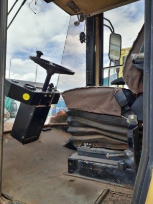 รถบด 10 ตัน สั่นสะเทือน CAT CS563C # 4LN00572  มือสองญี่ปุ่น