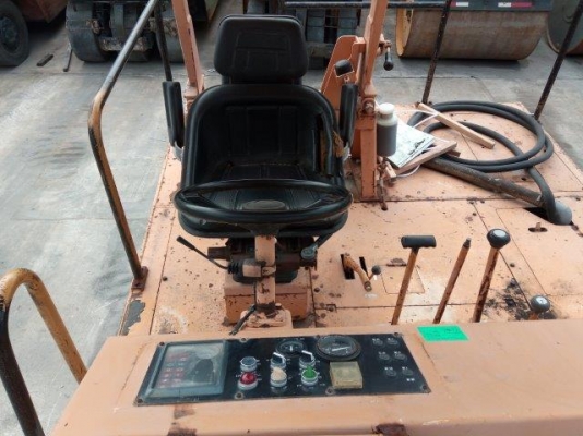 รถบด 10 ตัน สั่นสะเทือน CAT CS563C # 4LN00572  มือสองญี่ปุ่น