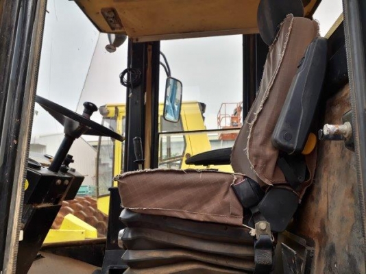 รถบด 10 ตัน สั่นสะเทือน CAT CS563C # 4LN00572  มือสองญี่ปุ่น