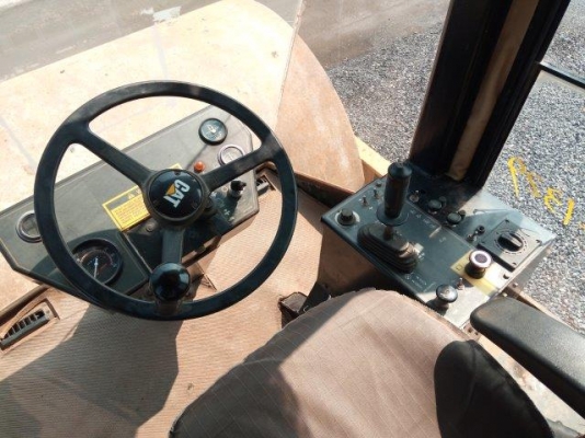 รถบด 10 ตัน สั่นสะเทือน CAT CS563C # 4LN00572  มือสองญี่ปุ่น