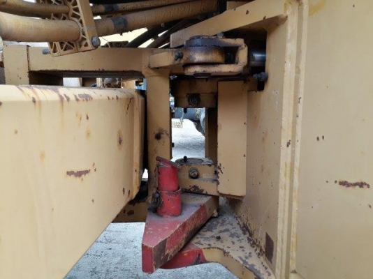 รถบด 10 ตัน สั่นสะเทือน CAT CS563C # 4LN00572  มือสองญี่ปุ่น