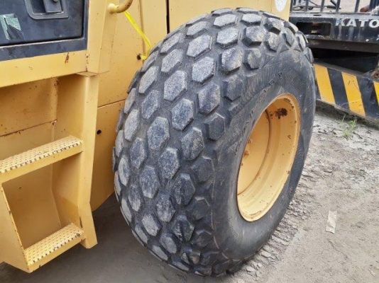 รถบด 10 ตัน สั่นสะเทือน CAT CS563C # 4LN00572  มือสองญี่ปุ่น