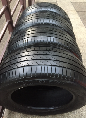 ยาง Michelin 215 60 16 ปลายปี15 ดอกเต็ม ไม่มีปะ ราคาไม่แพงขอบคุณ