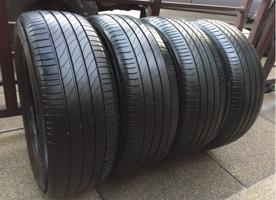 ยาง Michelin 215 60 16 ปลายปี15 ดอกเต็ม ไม่มีปะ ราคาไม่แพงขอบคุณ