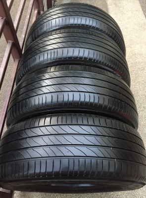 ยาง Michelin 215 60 16 ปลายปี15 ดอกเต็ม ไม่มีปะ ราคาไม่แพงขอบคุณ