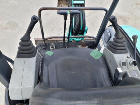 รถขุด 2 ตัน KOBELCO SK20SR-3 มีลายแย็ก มือสองญี่ปุ่น