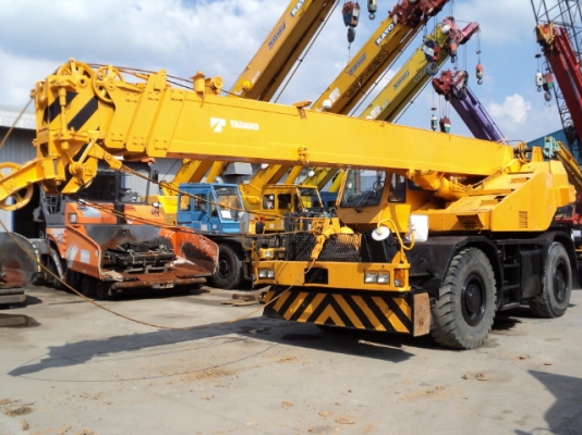 รถขุด 2 ตัน KOBELCO SK20SR-3 มีลายแย็ก มือสองญี่ปุ่น