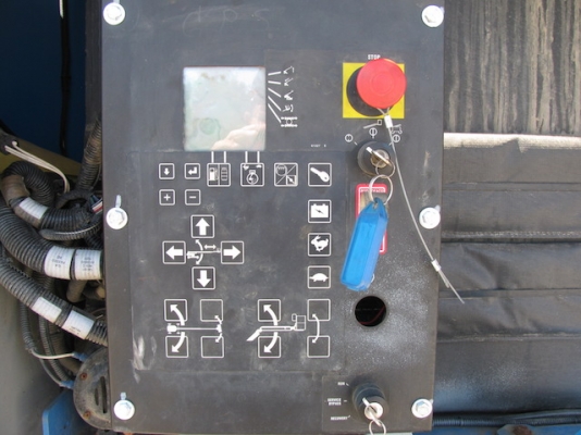 รถขุด 2 ตัน KOBELCO SK20SR-3 มีลายแย็ก มือสองญี่ปุ่น