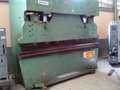 เครื่องพับ(มีใบตะแคง) 3 เมตร พับได้ 6 mm. ขนาด100ตัน มีรอก-เครน-เครื่องจักรให้เลือกอีกนับ1,000รายการ