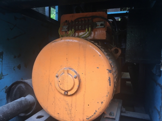 ขายเครื่องปั่นไฟใช้งานปกติมีกาวานามีavr 0854997911