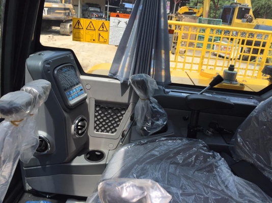 รถขุด 5.5ตันใหม่ ZE906