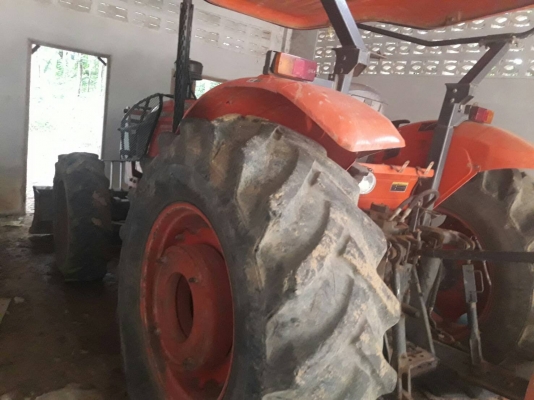 รถไถ KUBOTA  M9540   ,    (  รถ ทำงาน  2,xxx  ชม. )    ,   ( รถ สวย. )      สนใจติดต่อ   081 - 6079515