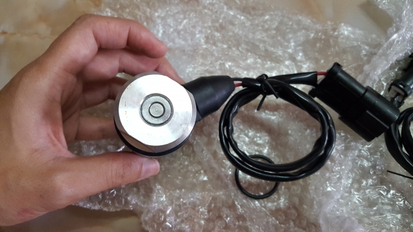 ด่วนๆ อะไหล่หายากมาแล้ว ซาลีนอยไฟฟ้า สำหรับ Komatsu PC 128UU ,PC120-6, PC100 , PC60-7หรือเทียบรุ่น ด่วนๆ อะไหล่หายากมาแล้ว ซาลีนอยไฟฟ้า สำหรับ Komatsu PC 128UU ,PC120-6, PC100 , PC60-7หรือเทียบรุ่น