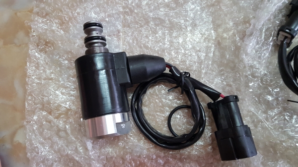 ด่วนๆ อะไหล่หายากมาแล้ว ซาลีนอยไฟฟ้า สำหรับ Komatsu PC 128UU ,PC120-6, PC100 , PC60-7หรือเทียบรุ่น ด่วนๆ อะไหล่หายากมาแล้ว ซาลีนอยไฟฟ้า สำหรับ Komatsu PC 128UU ,PC120-6, PC100 , PC60-7หรือเทียบรุ่น