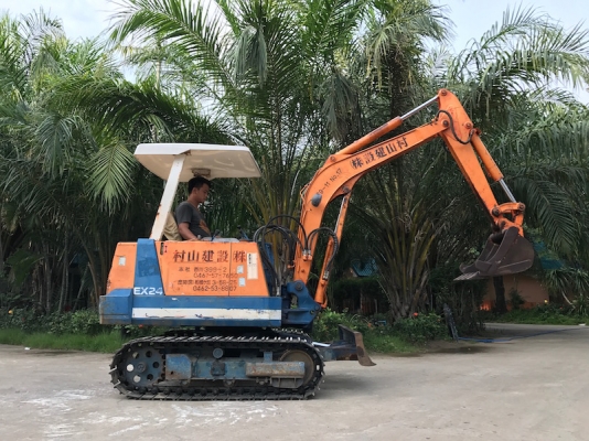 ขายแบคโฮHITACHI EX24(แทรคเหล็กใหม่) พิมพ์นิยมเก่านอก100\%PC30 คอนโทลแน่นๆ เดิมจากญี่ปุ่น100\% ทำงานสมบูรณ์ทุกระบบ รับรองไม่ผิดหวัง 235,000 เท่านั้น!!