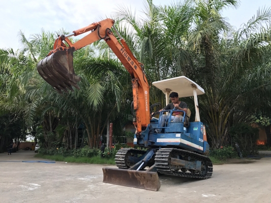 ขายแบคโฮHITACHI EX24(แทรคเหล็กใหม่) พิมพ์นิยมเก่านอก100\%PC30 คอนโทลแน่นๆ เดิมจากญี่ปุ่น100\% ทำงานสมบูรณ์ทุกระบบ รับรองไม่ผิดหวัง 235,000 เท่านั้น!!