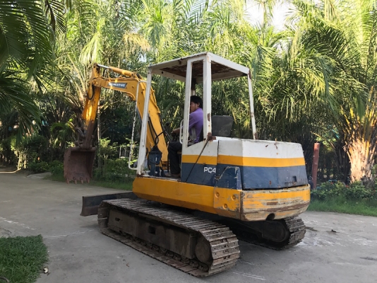 KOMATSU PC40-6 คอนโทลดี ปั้มแรง แน่นๆ สวยเดิมจากญี่ปุ่น100\% ทำงานสมบูรณ์ทุกระบบ รับรองไม่ผิดหวัง 265,000 เท่านั้น!!