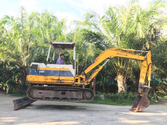 KOMATSU PC40-6 คอนโทลดี ปั้มแรง แน่นๆ สวยเดิมจากญี่ปุ่น100\% ทำงานสมบูรณ์ทุกระบบ รับรองไม่ผิดหวัง 265,000 เท่านั้น!!