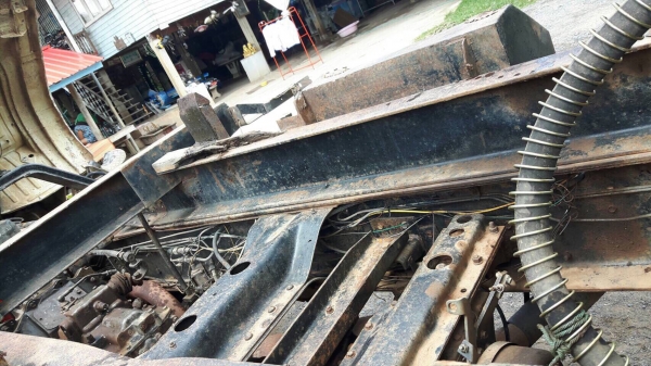 Hino FM 18 ดั้มพ์ 2 เพลา เครื่อง HO7D 195 แรง ทะเบียนพร้อม