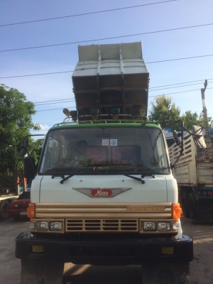 Hino FM 176 ( เจ้าอินทร์) ดั้ม 2 เพลา เครื่อง HO7D 195 แรง ช่วงล่าง 3M  มีสโล ทะเบียนพร้อม