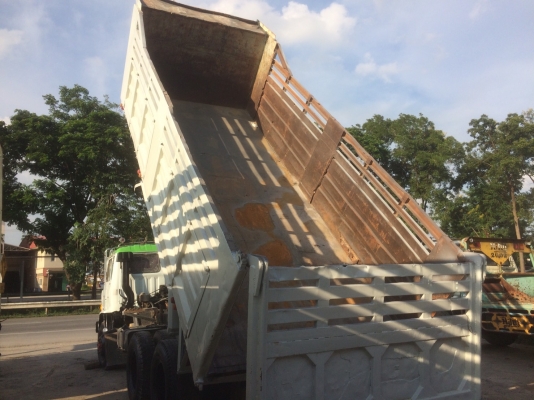 Hino FM 176 ( เจ้าอินทร์) ดั้ม 2 เพลา เครื่อง HO7D 195 แรง ช่วงล่าง 3M  มีสโล ทะเบียนพร้อม