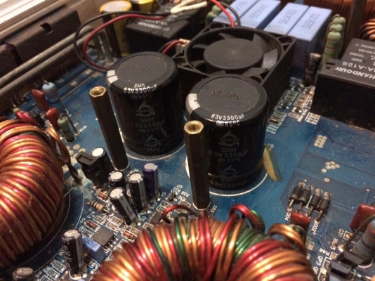 แอมป์คลาสดี Audio Builder 1700W มือสองงานเกาหลี สภาพไม่มีฝาหลัง ใช้งานปกติ เบสเนื้อดีมาก ขับ10&quot;