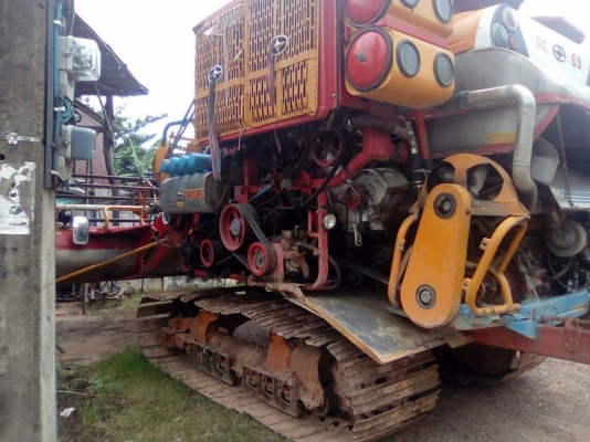 ขายรถเกี่ยวข้าวศักดิ์พัฒนา KM49 เครื่องJO8C250โบว์ ช่วงล่าง12ลูเลอร์9ลูก ปั๊ม23สภาพพร้อมใช้งาน