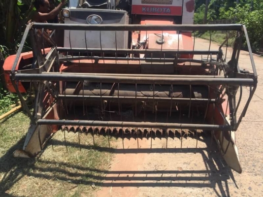 ขาย 185,000 บาท รถเกี่ยว KUBOTA DC60PLUS เครื่องดี ปั้มแรงแทรกใหม่ 2 ข้าง.   รถอยู่ จ.สุรินทร์ 0610710295