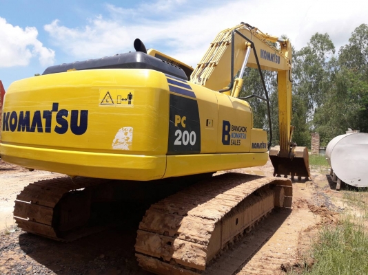 ขายด่วน!! Komatsu PC200-8MO ไมล์ชั่วโมง 8,000 สภาพสวยค่ะ