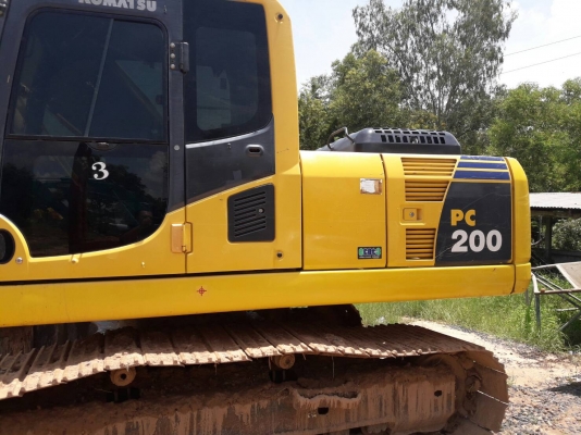ขายด่วน!! Komatsu PC200-8MO ไมล์ชั่วโมง 8,000 สภาพสวยค่ะ