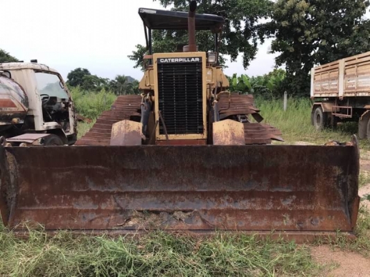 ขาย 695,000 CATTERPILAR  D 5:H เครื่องดี เกียร์แรง โซ่หนา สภาพพร้อมใช้ เอกสารอินวอยท์  รถอยู่ จ.สระบุรี  090-772-3710 090-772-3708