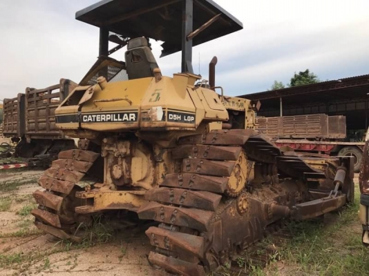ขาย 695,000 CATTERPILAR  D 5:H เครื่องดี เกียร์แรง โซ่หนา สภาพพร้อมใช้ เอกสารอินวอยท์  รถอยู่ จ.สระบุรี  090-772-3710 090-772-3708