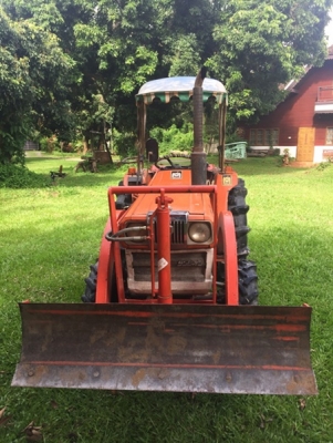 รถไถคูโบต้า รุ่น L2202DT 4WD มีดันหน้า โรตารี่ เครื่องตัดหญ้า แถมฟรี ผานหัวหมู เครื่องดี ราคาคุยกันได้ครับ