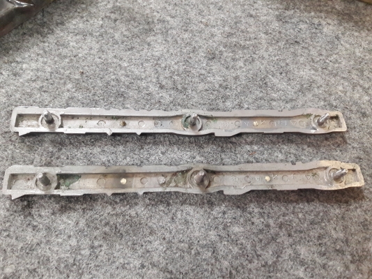 ขายโลโก้ โตโยต้าคราวน์Ms85 สวยๆใหม่เก่าเก็บ part crown for sale