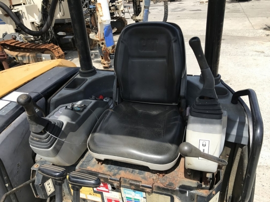 CAT 304CCR ปี 2005 นำเข้าจากญี่ปุ่น มีไลน์กระแทก คันเร่งไฟฟ้า ราคาไม่แพง CAT 304CCR ปี 2005 นำเข้าจากญี่ปุ่น มีไลน์กระแทก คันเร่งไฟฟ้า ราคาไม่แพง