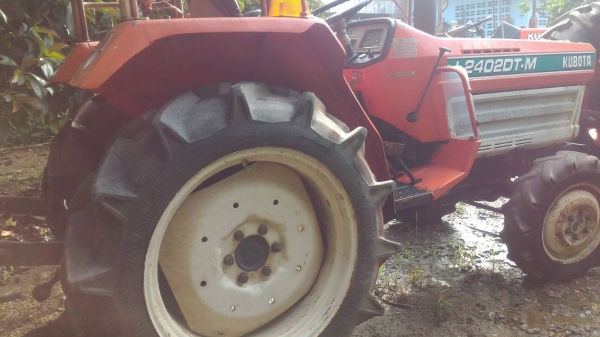ขายรถไถ KUBOTA L2202DT 2เพลา ราคา 78,000 พร้อมใช้งาน มีรถขนส่งบริการทั่วไทย ร้านสามย่านแทรคเตอร์ อ.แกลง จ.ระยอง โทร 0818618678 ,0899347475 id line=0818618678 id line=0917315475 ขายรถไถ KUBOTA L2202DT 2เพลา ราคา 78,000 พร้อมใช้งาน มีรถขนส่งบริการทั่วไทย ร้านสามย่านแทรคเตอร์ อ.แกลง จ.ระยอง โทร 0818618678 ,0899347475 id line=0818618678 id line=0917315475