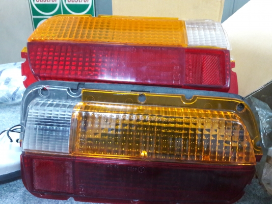 ชุดไฟท้าย มาสด้า คาเพล่า แท้ใหม่เก่าเก็บ Mazda Capella part for sale