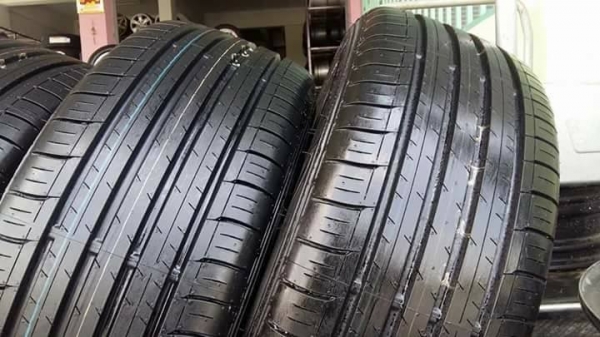 ขายล้อแม็กป้ายแดง civic fc 16" ยางปี14 สนใจติดต่อร้าน ก.เจริญการยางครับ 081-3747940 ขายล้อแม็กป้ายแดง civic fc 16" ยางปี14 สนใจติดต่อร้าน ก.เจริญการยางครับ 081-3747940