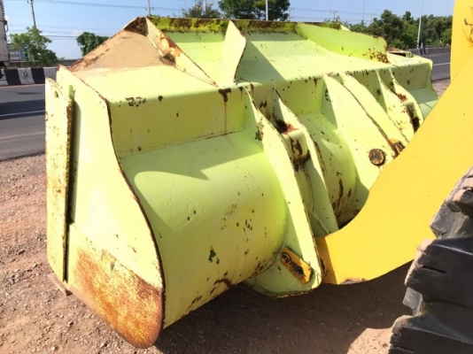 ขายรถตักล้อยาง KOMATSU WA300-1 รถนอกนำเข้าจากญี่ปุ่น สภาพสวยพร้อมใช้ มีVDOการทำงานครับ ขายรถตักล้อยาง KOMATSU WA300-1 รถนอกนำเข้าจากญี่ปุ่น สภาพสวยพร้อมใช้ มีVDOการทำงานครับ