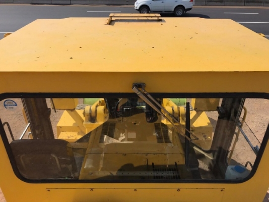 ขายรถตักล้อยาง KOMATSU WA300-1 รถนอกนำเข้าจากญี่ปุ่น สภาพสวยพร้อมใช้ มีVDOการทำงานครับ ขายรถตักล้อยาง KOMATSU WA300-1 รถนอกนำเข้าจากญี่ปุ่น สภาพสวยพร้อมใช้ มีVDOการทำงานครับ