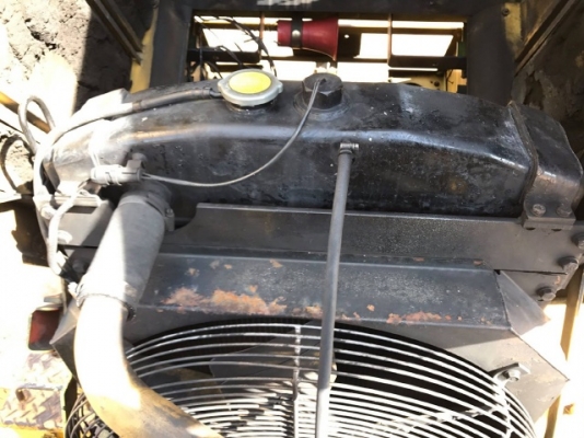 ขายรถตักล้อยาง KOMATSU WA300-1 รถนอกนำเข้าจากญี่ปุ่น สภาพสวยพร้อมใช้ มีVDOการทำงานครับ ขายรถตักล้อยาง KOMATSU WA300-1 รถนอกนำเข้าจากญี่ปุ่น สภาพสวยพร้อมใช้ มีVDOการทำงานครับ