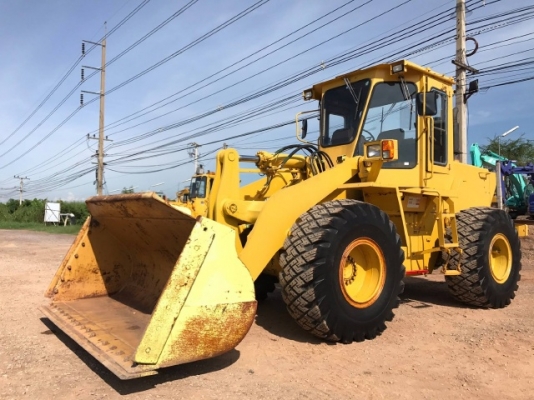 ขายรถตักล้อยาง KOMATSU WA300-1 รถนอกนำเข้าจากญี่ปุ่น สภาพสวยพร้อมใช้ มีVDOการทำงานครับ ขายรถตักล้อยาง KOMATSU WA300-1 รถนอกนำเข้าจากญี่ปุ่น สภาพสวยพร้อมใช้ มีVDOการทำงานครับ