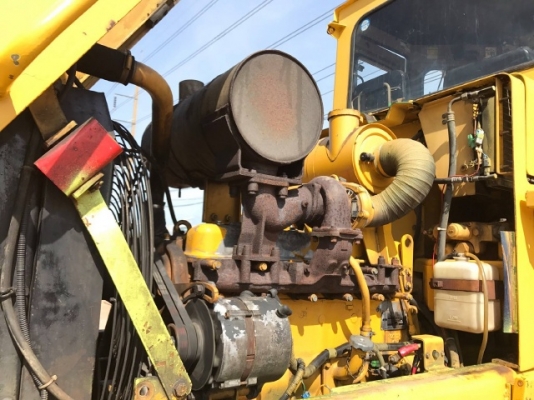 ขายรถตักล้อยาง KOMATSU WA300-1 รถนอกนำเข้าจากญี่ปุ่น สภาพสวยพร้อมใช้ มีVDOการทำงานครับ ขายรถตักล้อยาง KOMATSU WA300-1 รถนอกนำเข้าจากญี่ปุ่น สภาพสวยพร้อมใช้ มีVDOการทำงานครับ