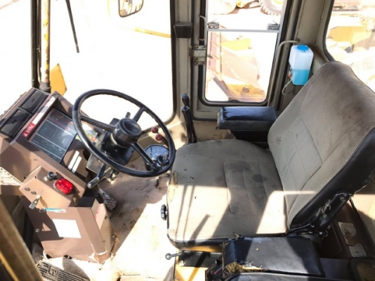 ขายรถตักล้อยาง KOMATSU WA300-1 รถนอกนำเข้าจากญี่ปุ่น สภาพสวยพร้อมใช้ มีVDOการทำงานครับ ขายรถตักล้อยาง KOMATSU WA300-1 รถนอกนำเข้าจากญี่ปุ่น สภาพสวยพร้อมใช้ มีVDOการทำงานครับ