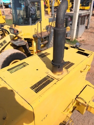 ขายรถตักล้อยาง KOMATSU WA300-1 รถนอกนำเข้าจากญี่ปุ่น สภาพสวยพร้อมใช้ มีVDOการทำงานครับ ขายรถตักล้อยาง KOMATSU WA300-1 รถนอกนำเข้าจากญี่ปุ่น สภาพสวยพร้อมใช้ มีVDOการทำงานครับ