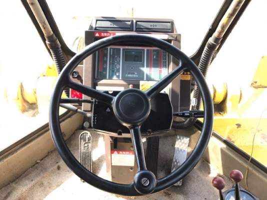 ขายรถตักล้อยาง KOMATSU WA300-1 รถนอกนำเข้าจากญี่ปุ่น สภาพสวยพร้อมใช้ มีVDOการทำงานครับ ขายรถตักล้อยาง KOMATSU WA300-1 รถนอกนำเข้าจากญี่ปุ่น สภาพสวยพร้อมใช้ มีVDOการทำงานครับ