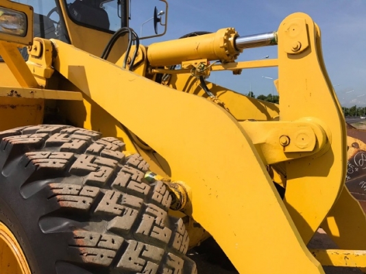 ขายรถตักล้อยาง KOMATSU WA300-1 รถนอกนำเข้าจากญี่ปุ่น สภาพสวยพร้อมใช้ มีVDOการทำงานครับ ขายรถตักล้อยาง KOMATSU WA300-1 รถนอกนำเข้าจากญี่ปุ่น สภาพสวยพร้อมใช้ มีVDOการทำงานครับ