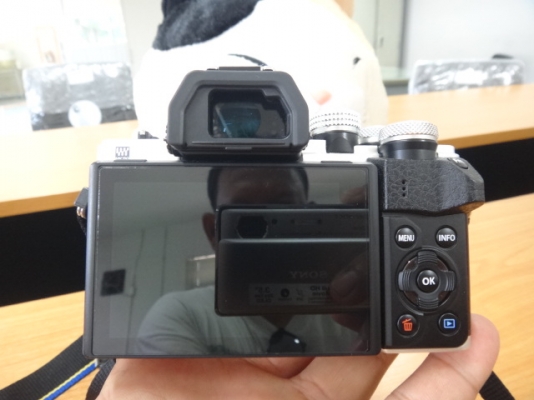 กล้อง OLYMPUS OM-D E-M10 II