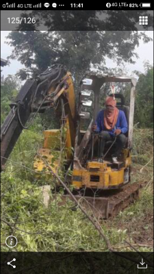 แบคโฮเล็กมิตซู35 เครื่องคูโบต้า3สูบพร้ อมเทเลอร์